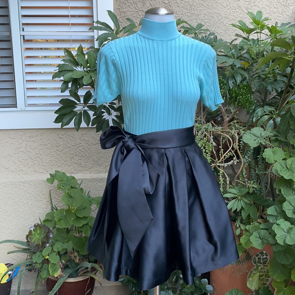 Vintage black Cahe satin high waisted skirt with big bow